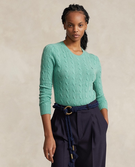 Sweaters with outlet short round collars