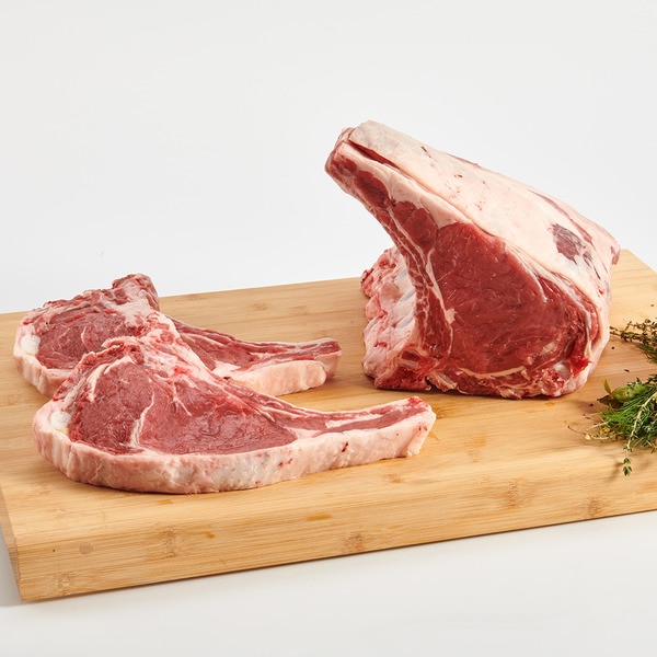 Yearling T-bone steak