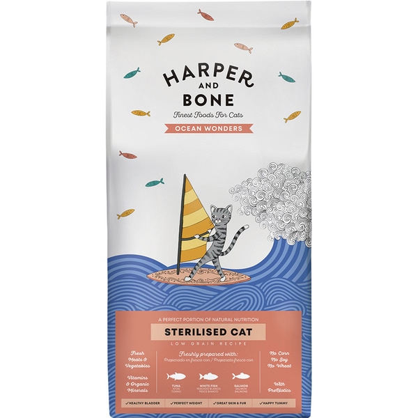 dry cat food with tuna, white fish and salmon for sterilised adult cats bag 1,5 kg