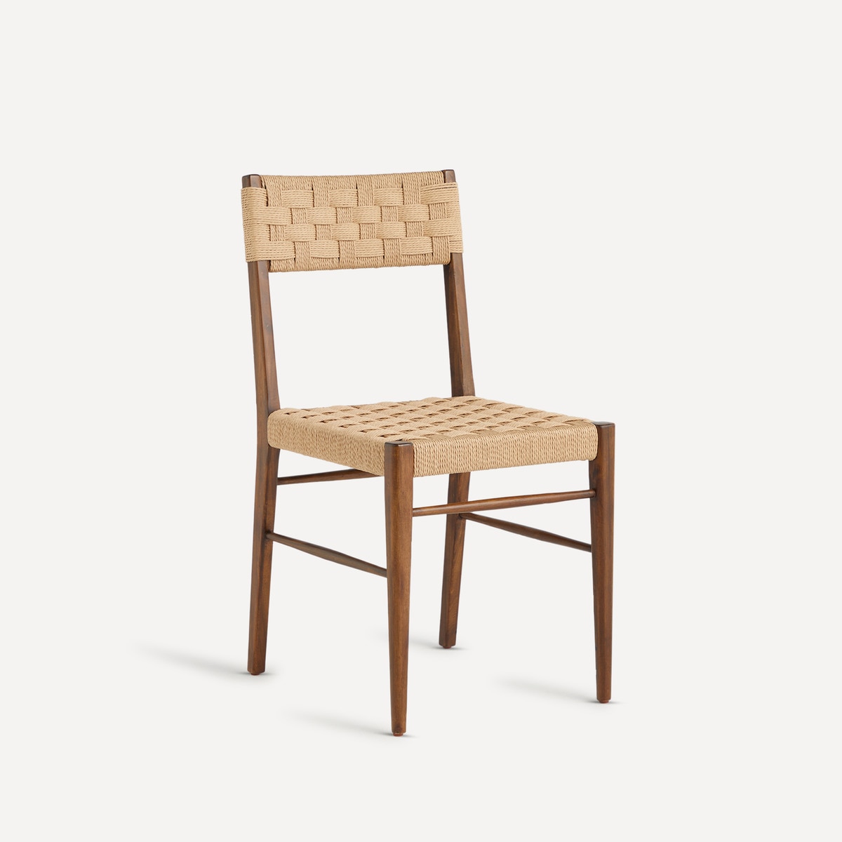 Silla de madera de nogal y ratán Levi