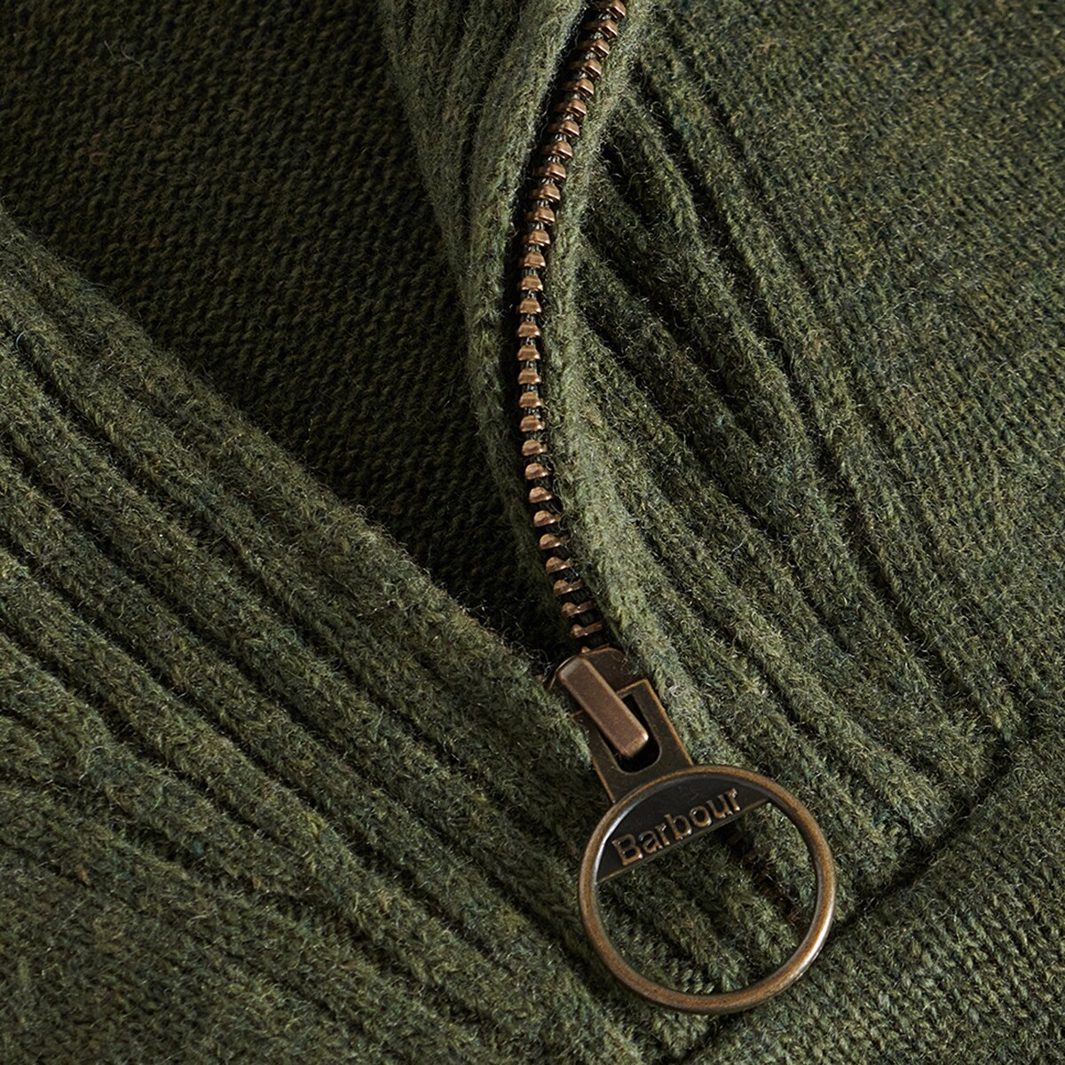 Camisola de Malha Lisa de Homem com Gola em Bico Verde-7