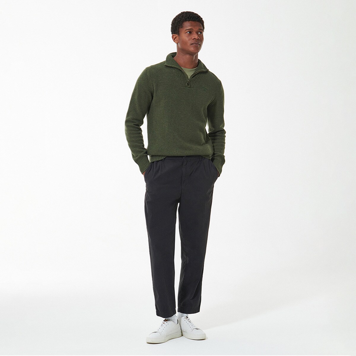 Camisola de Malha Lisa de Homem com Gola em Bico Verde-3