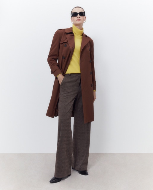 Gabardina cruzada de mujer con cinturón