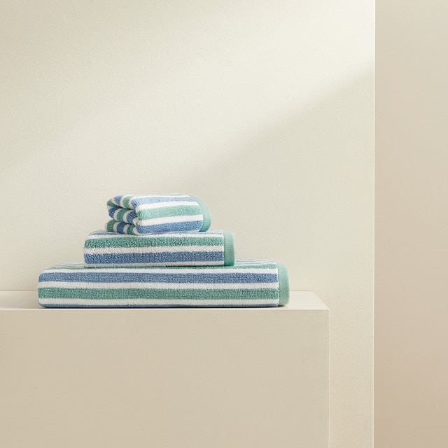 El Corte Inglés Mer Basics 450 GSM cotton bath towel