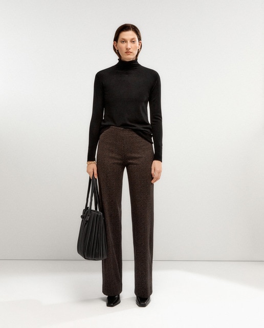 Jersey de mujer cuello alto fruncido