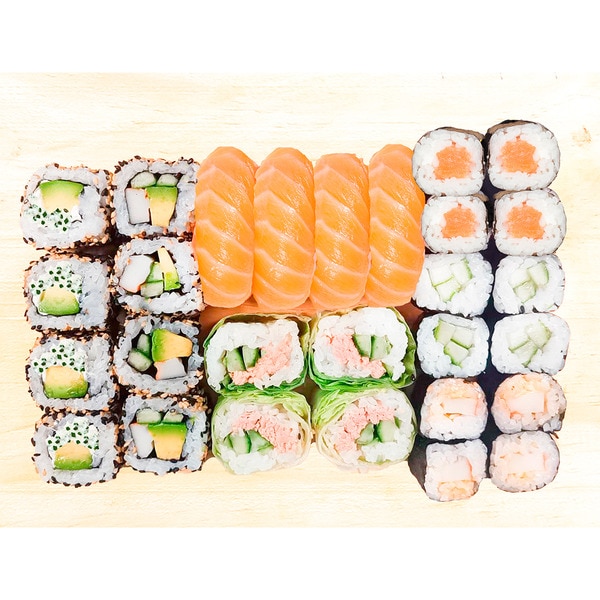 Schale Maestra Sushi-Sortiment mit Nigiris, Makis und Crispy Roll Schale 28 Stücke
