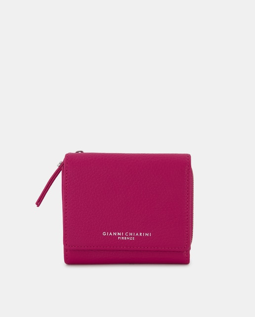 Cartera pequeña de piel grabada en fucsia con varios tarjeteros