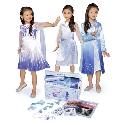 Baúl Deluxe Elsa con 3 disfraces diferentes y 14 accesorios Frozen Jakks Pacific