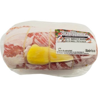 GURMESA secreto ibérico marinado relleno con mango, pasas, piñones y pistachos envase 900 g peso aproximado