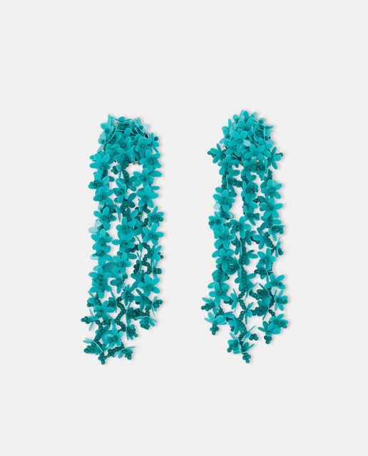 Pendientes largos de flores