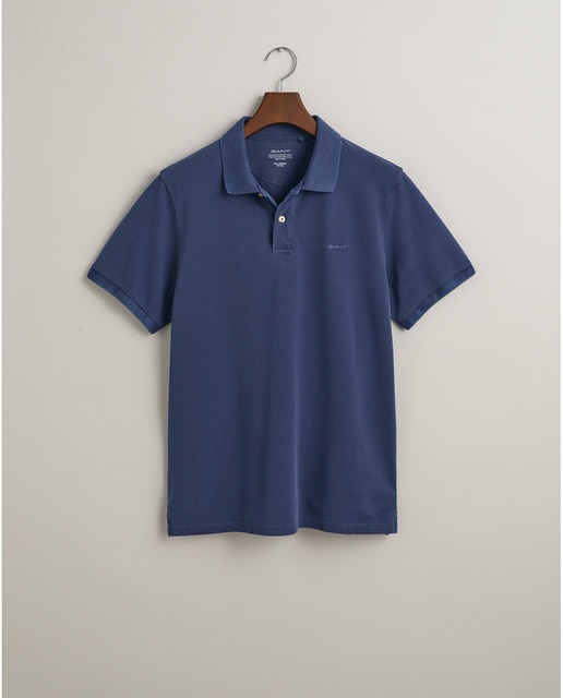 Polo de manga corta en color azul