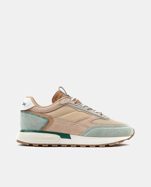Zapatillas de mujer en beige bajas tipo running con detalles multicolor y suela serigrafiada