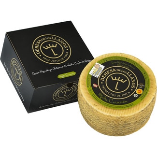 DEHESA DE LOS LLANOS queso semicurado de oveja elaborado con leche cruda DOP Queso Manchego peso aproximado pieza 3 kg