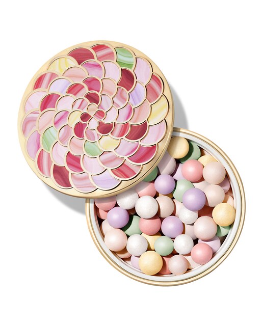 Guerlain – Perlas de polvos reveladoras de la luz Météorites Guerlain.