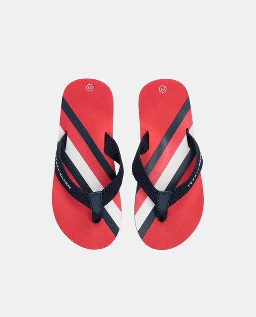 Chanclas de niño en rojo de tiras finas con logotipo de la marca en la suela