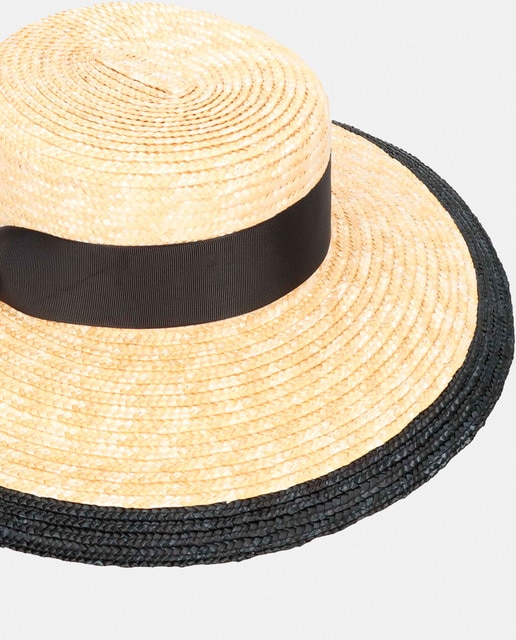 Sombrero con lazada