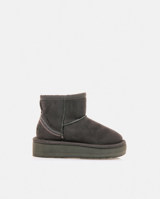 Botas de niña con forro de pelo y detalle de lazo
