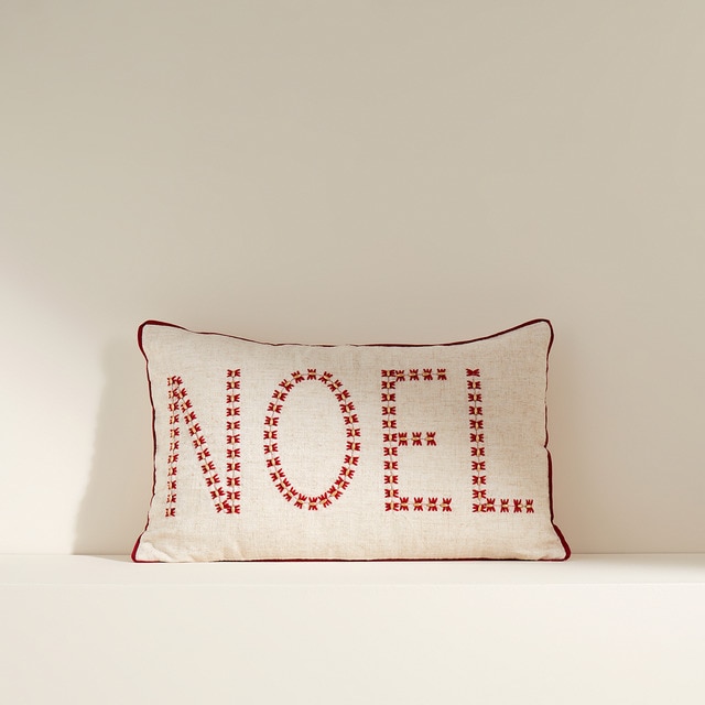 Cojín decorativo rectangular bordado Noel Corte Inglés
