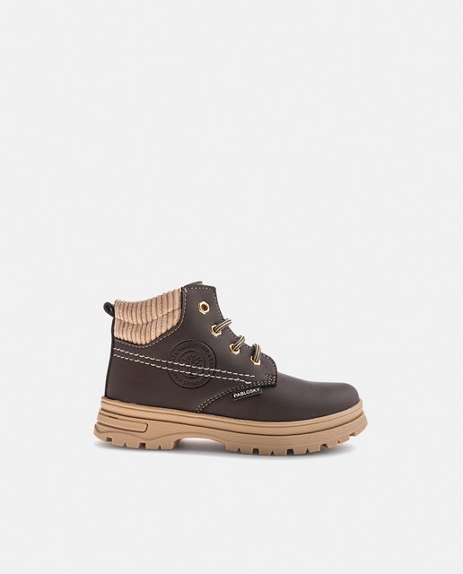 Botines de niño con cordones y cremallera