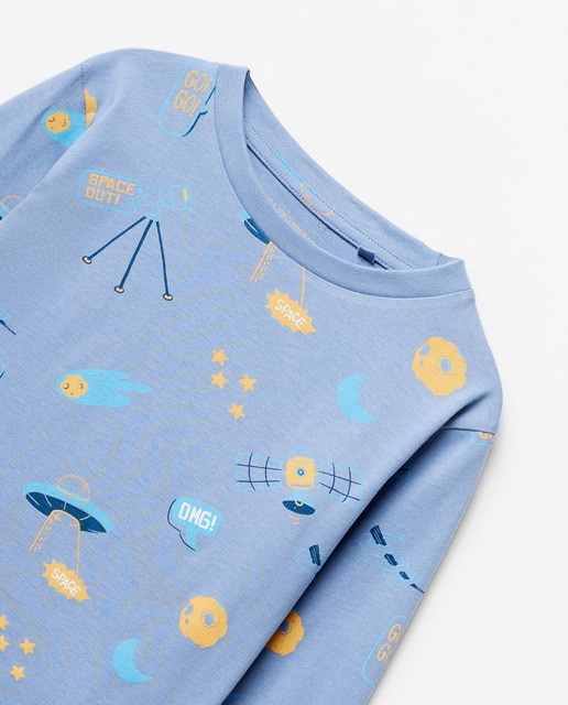 Pijama espacio