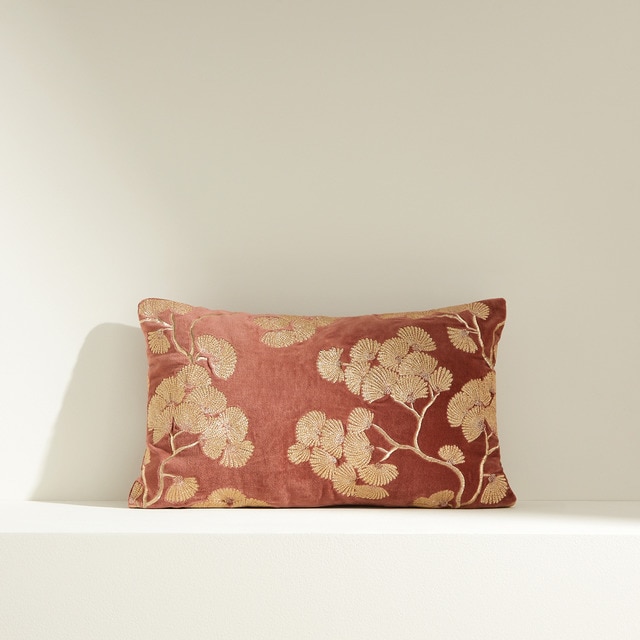Cojín decorativo rectangular bordado Harmony El Corte Inglés