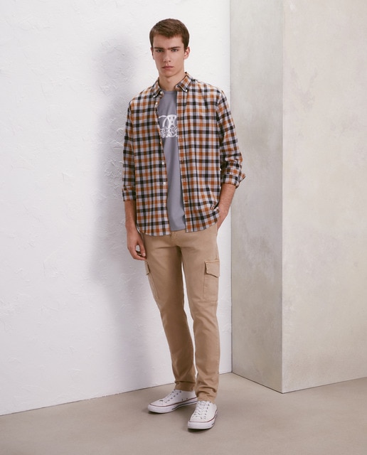 Pantalón de algodón multibolsillos skinny de hombre garmnet dye