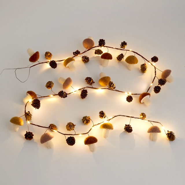 Guirnalda decorativa Piñas y Setas con 30 luces LED Navidad El Corte Inglés
