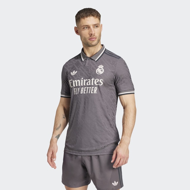 Oferta de El Corte Ingles ES - camiseta en Undealed España