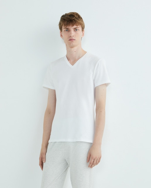 Bread & Boxers - Pack 2 camisetas de hombre elásticas cuello pico blanco.