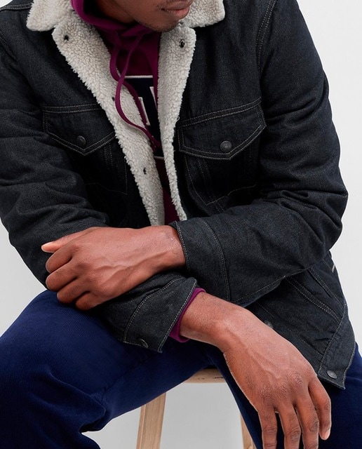 Chaqueta vaquera con forro de borreguito de hombre