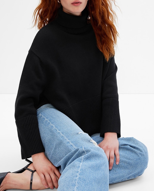 Jersey de punto con cuello vuelto de mujer