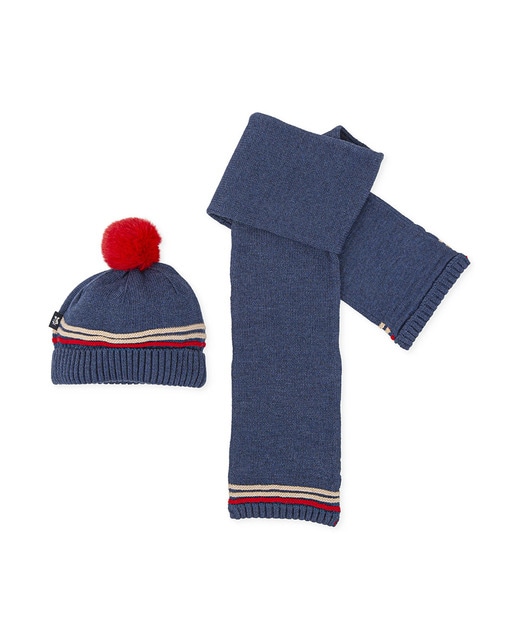 Conjunto de bebé niño de gorro y bufanda de tricot en azul con rayas