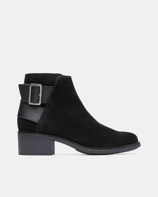 Botines mujer en negro con adorno de hebilla y tacón bloque