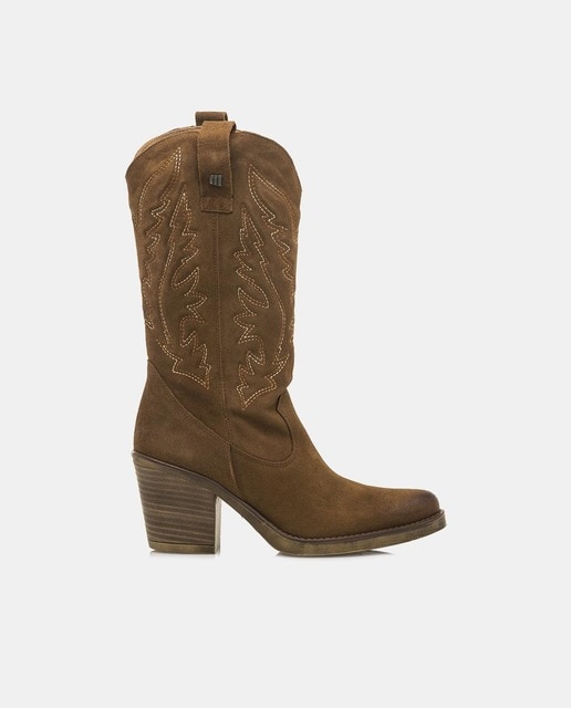 Botas de mujer tipo cowboy en piel con detalles bordados y tacón bloque