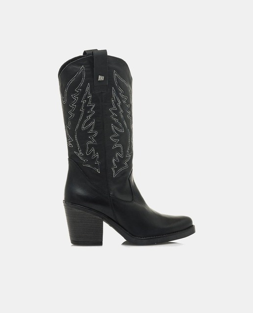 Botas de mujer tipo cowboy en piel con detalles bordados y tacón bloque