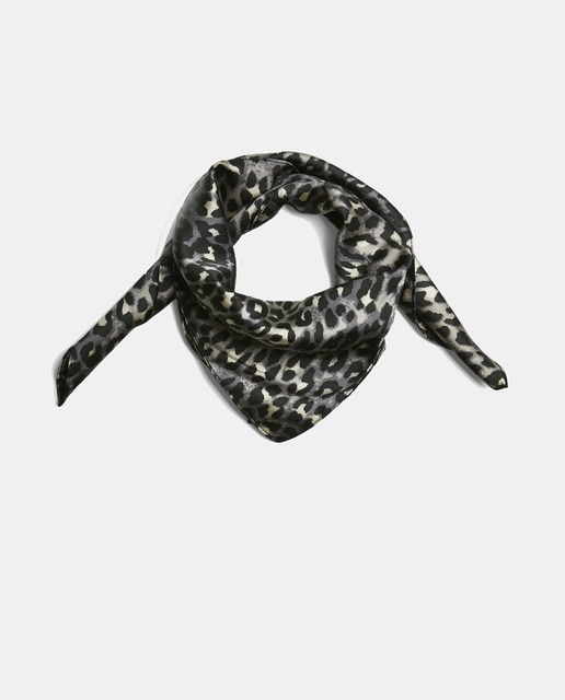 Pañuelo animal print