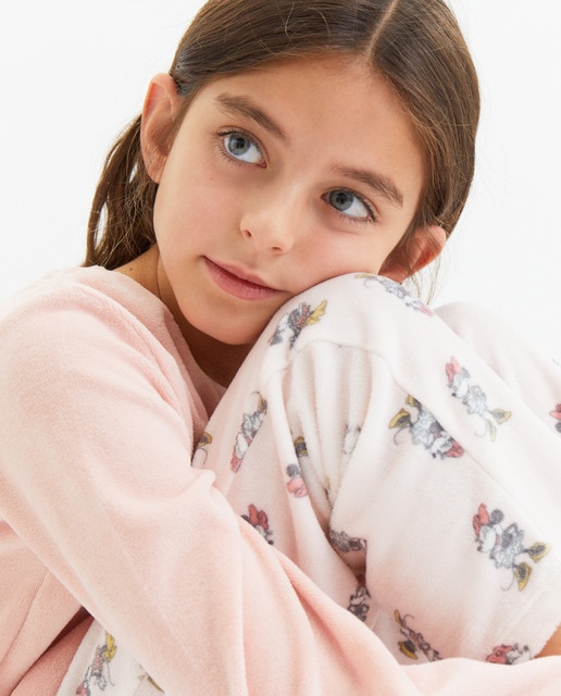 Pijama de niña con estampado Minnie