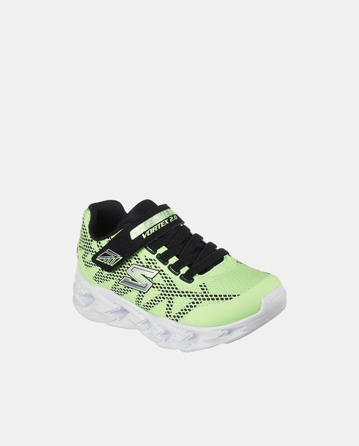 Zapatillas de niño en verde bajas tipo running con luces y cierre adherente