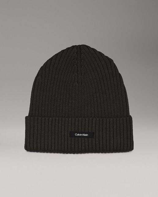 Gorro de hombre de lana liso