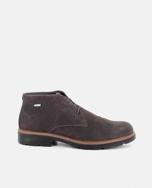 Botines de hombre en ante con forro goretex