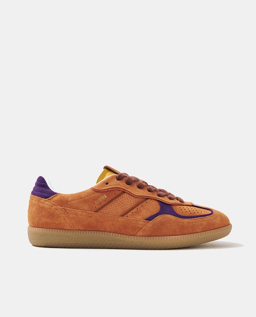 Zapatillas de ante con detalles texturizados