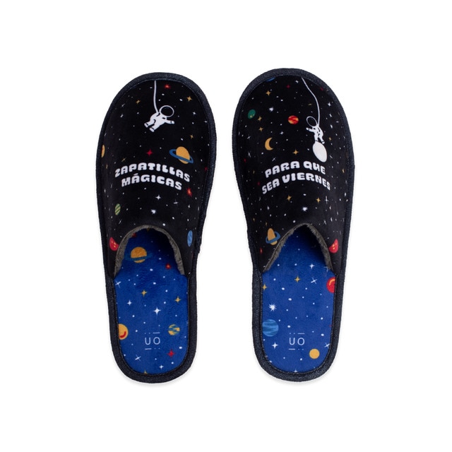 Zapatillas de casa UO Mágicas para que sea viernes.