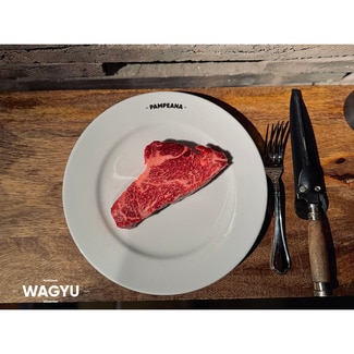 Presa de vacuno de raza Wagyu argentino peso aproximado bandeja 200 g - Pampeana