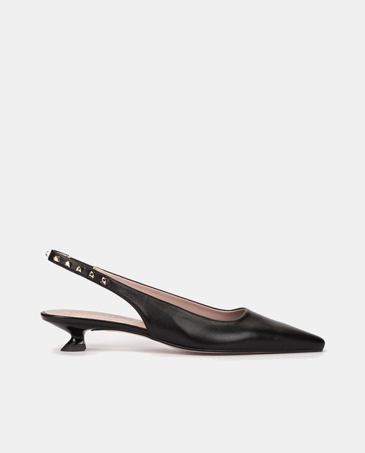 Pedro Miralles - Zapato destalonado de piel de punta fina.