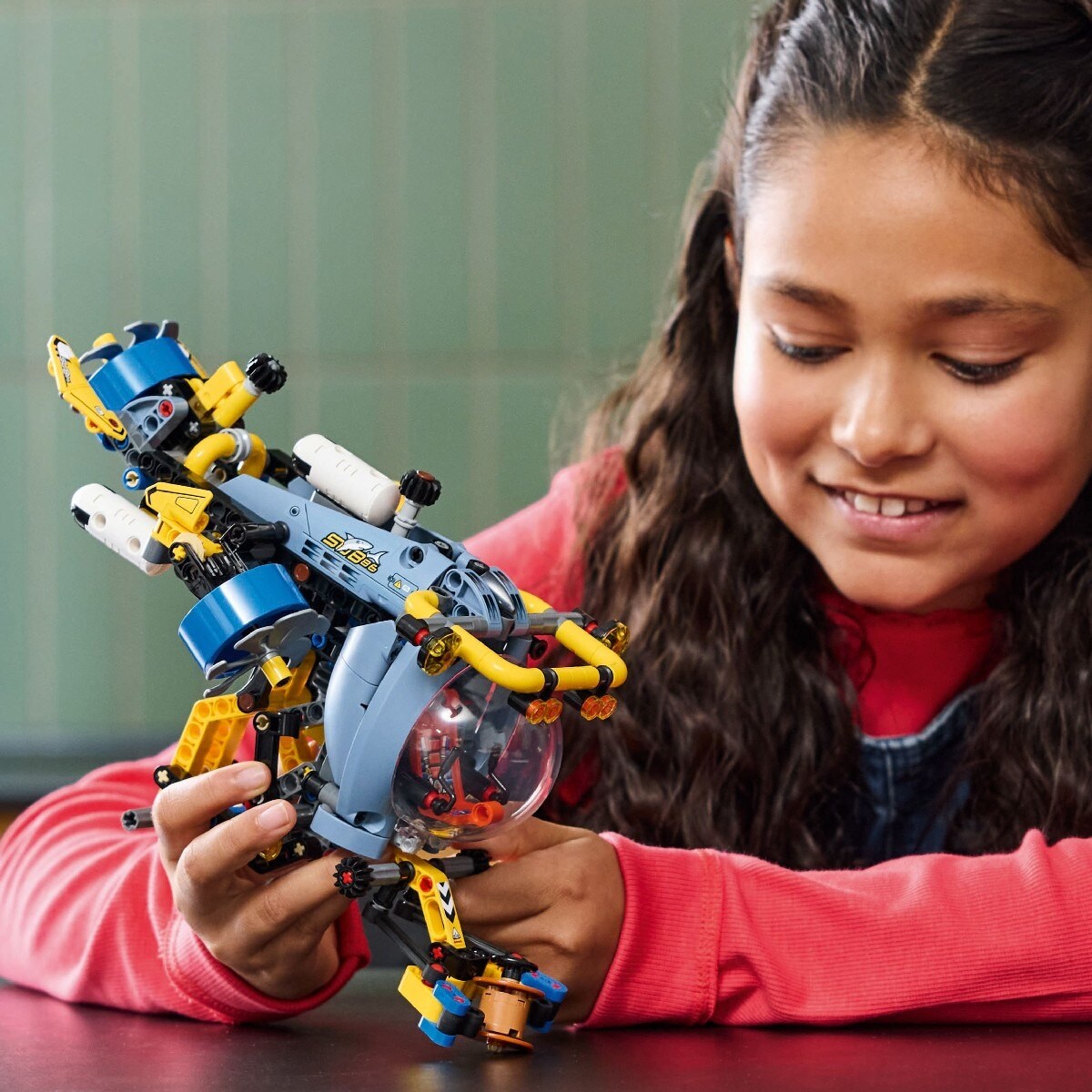 Submarino de Investigação em Águas Profundas Lego Technic 4