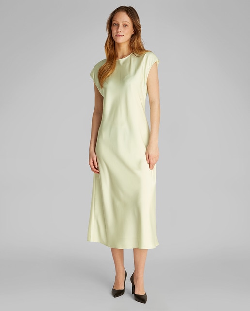 Vestido satinado fluido