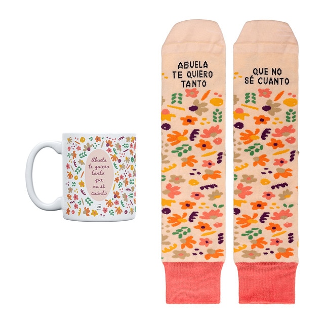 Kit Taza + Calcetines UO 'Abuela, te quiero tanto que no sé cuánto'.