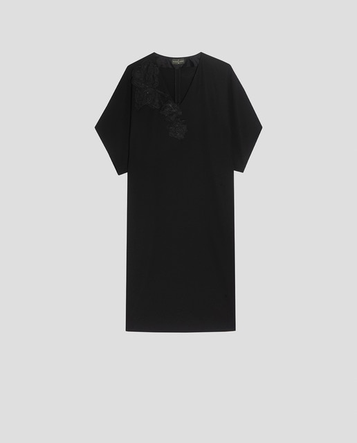Vestido midi crepé con flor bordada