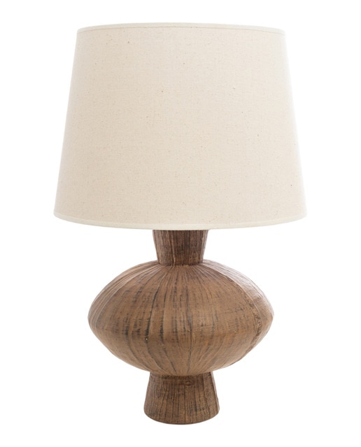 Lampara resina c pantalla 220v. e27