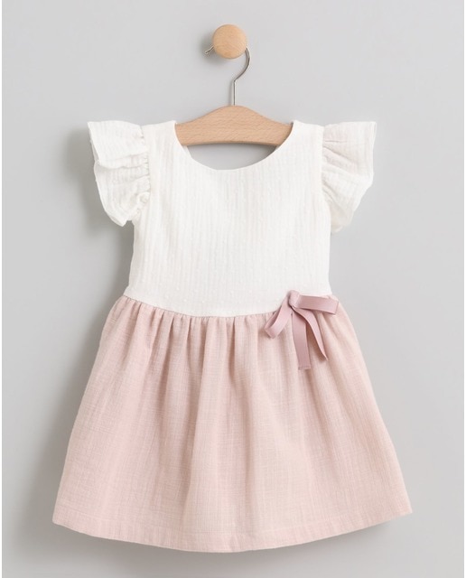Vestido falda fruncida con cuerpo